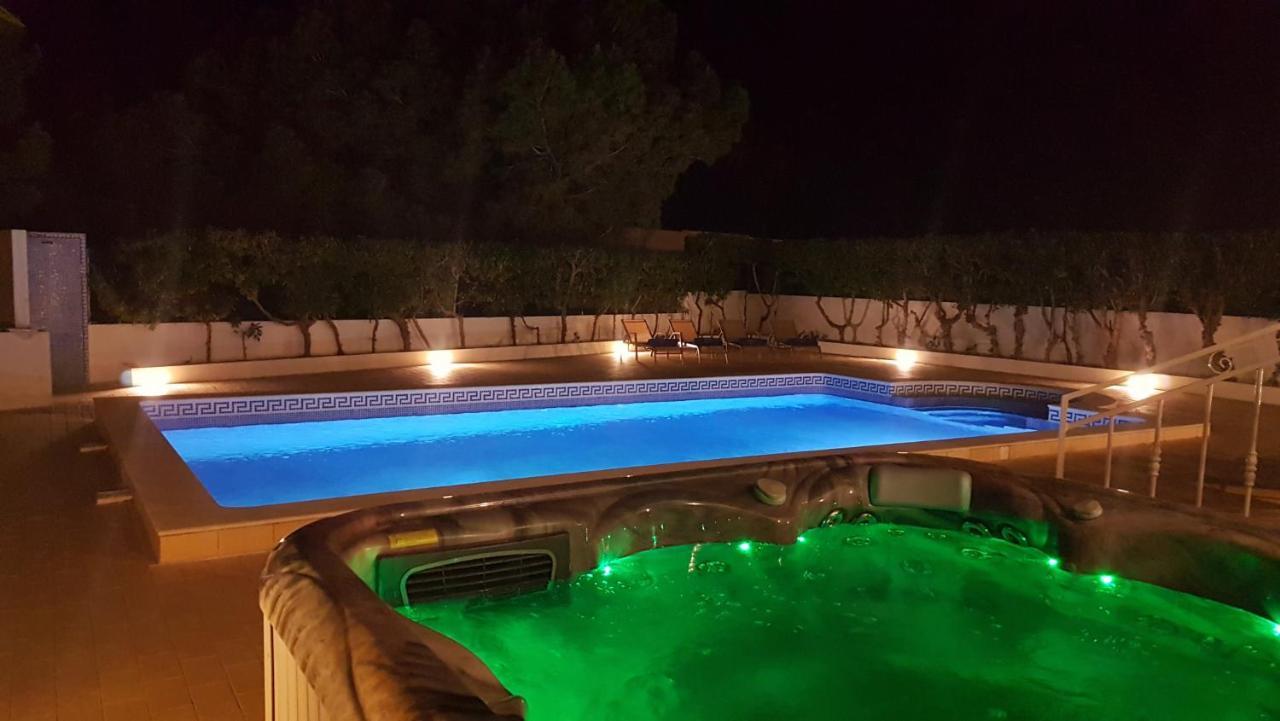 Sunset Villa By Laranjal Rentals Olhos de Agua  Exterior foto